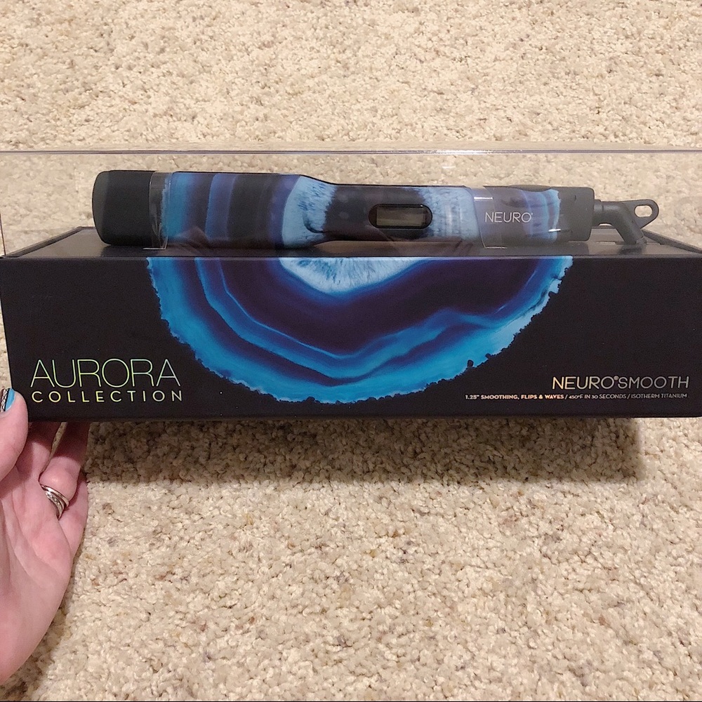 *sold* Paul Mitchell Aurora Neuro Smooth Iron
